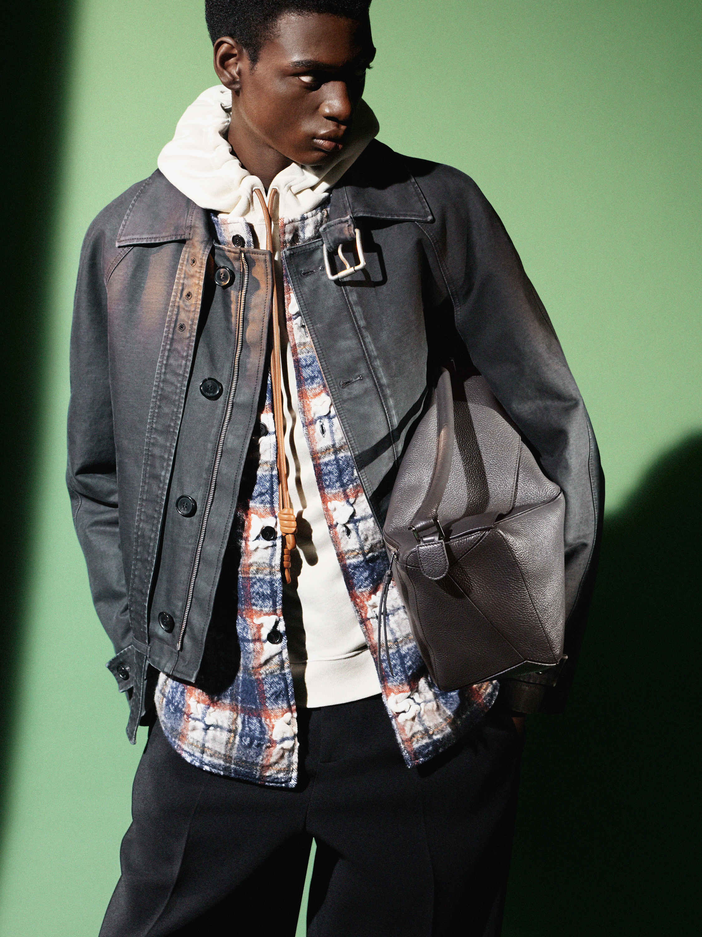 メンズ ラグジュアリーバッグ｜デザイナーズハンドバッグ｜ロエベ